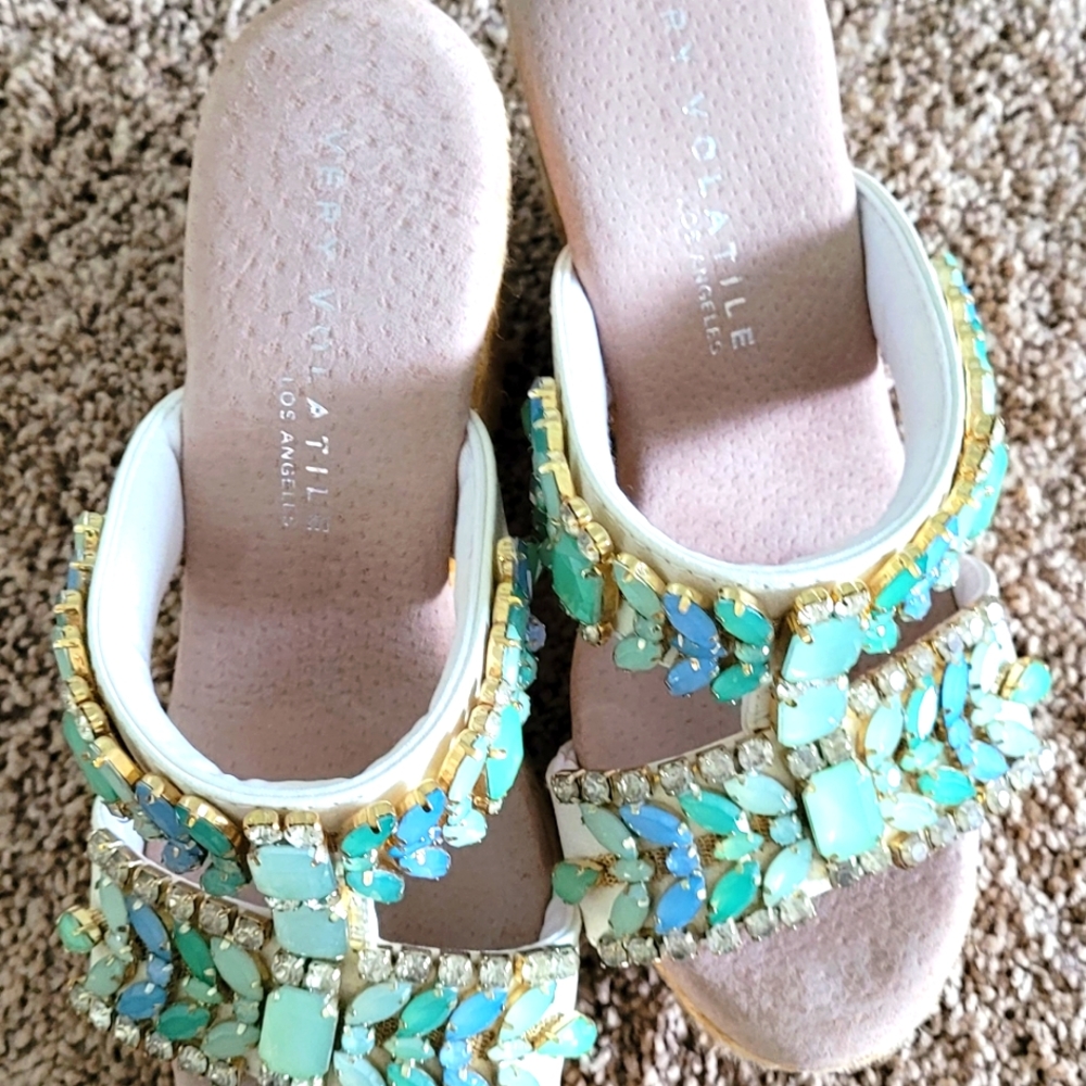 Very Volitile Gemstone Slides Size 8